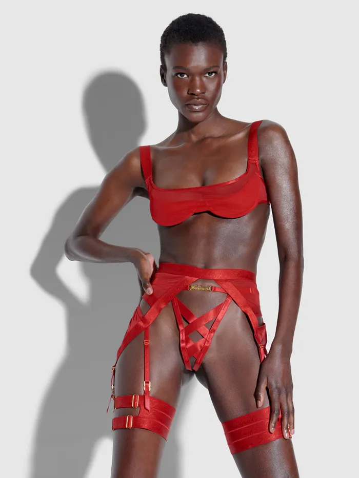 Raven Convertible Garter Belt Fredericks Of Hollywood Vibrators Raven Convertible Garter Belt Fredericks Of Hollywood Vibrators